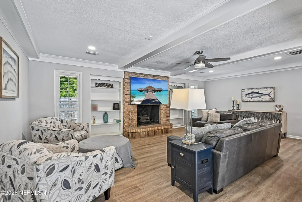 4848 Charles Bennett Dr, Jacksonville, FL 32225