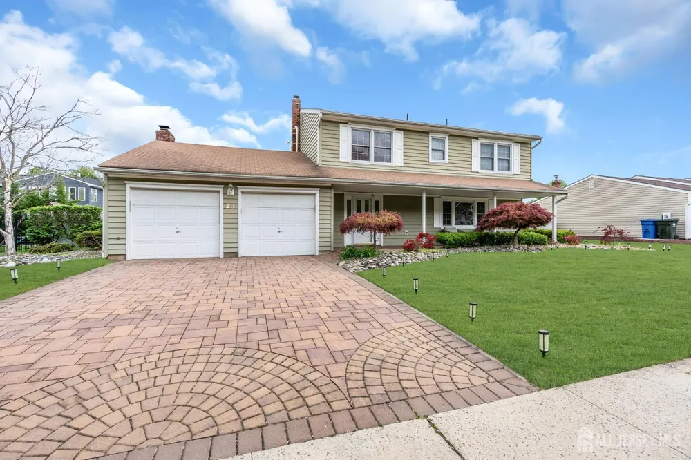 23 N Rhoda St, Monroe, NJ 08831