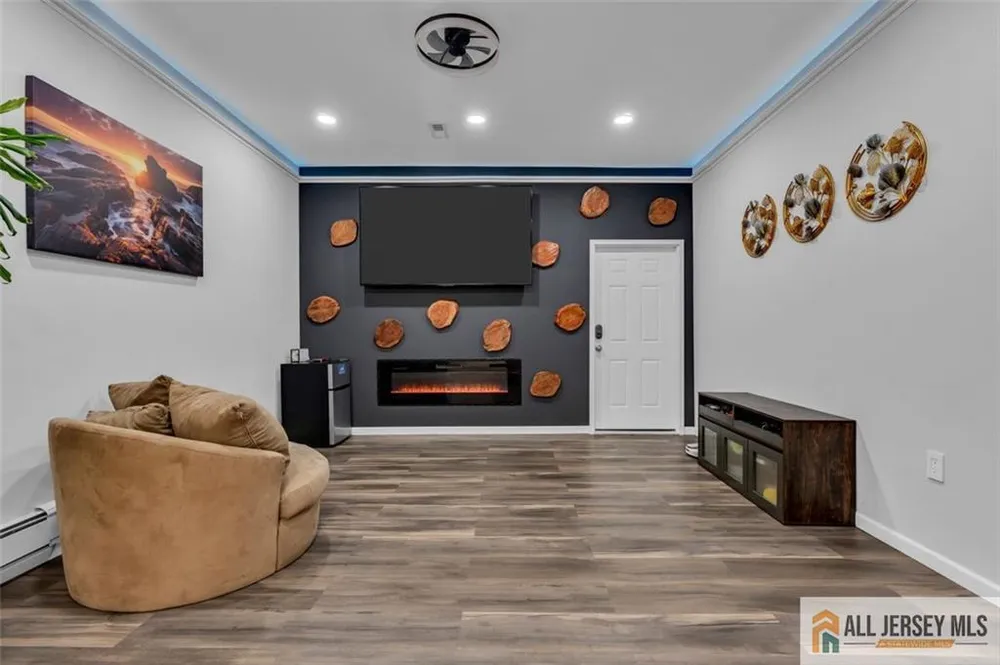 5 Travis Ct, Monroe, NJ 08831