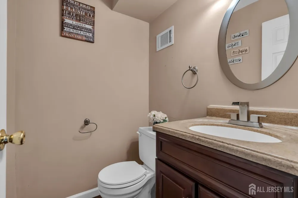 23 N Rhoda St, Monroe, NJ 08831