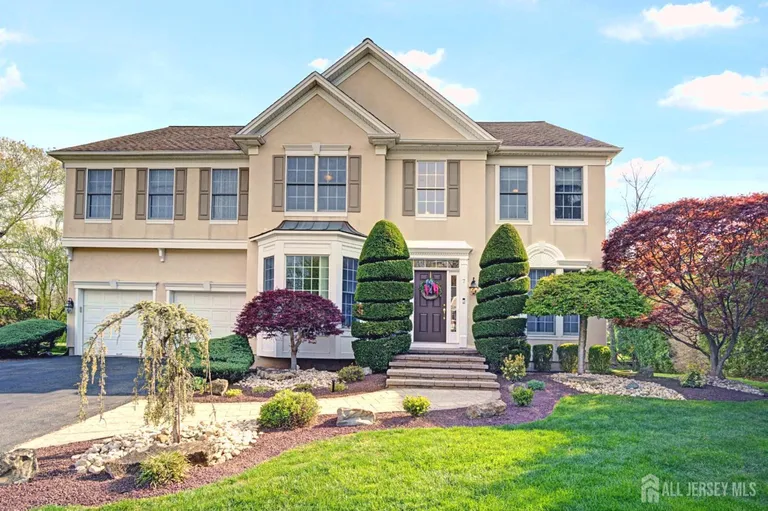 7 Hager St, East Brunswick, NJ 08816