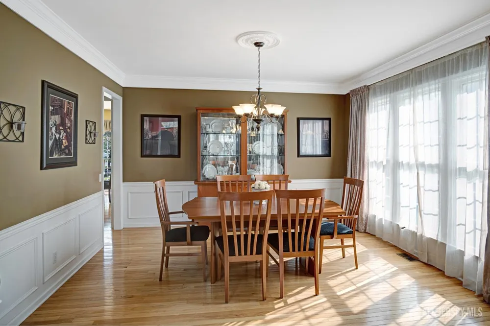 7 Hager St, East Brunswick, NJ 08816