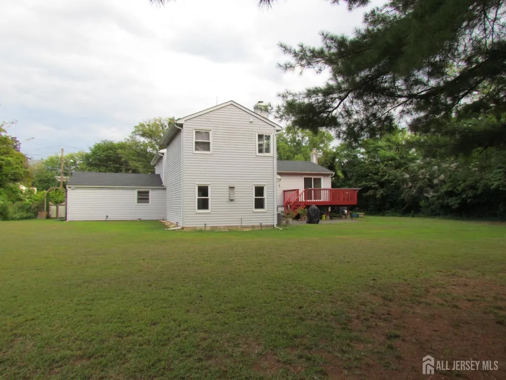 7 Wellington Rd, East Brunswick, NJ 08816