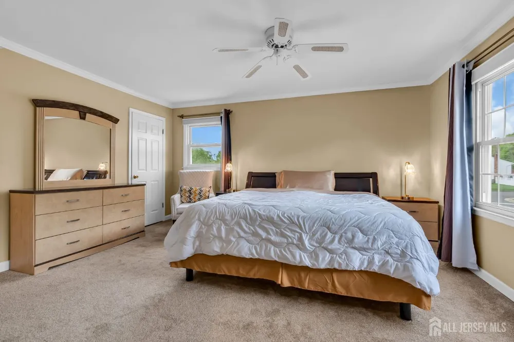 23 N Rhoda St, Monroe, NJ 08831