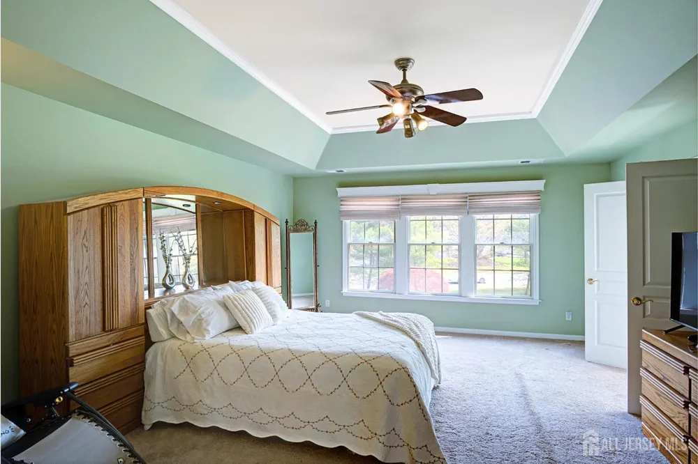 7 Hager St, East Brunswick, NJ 08816