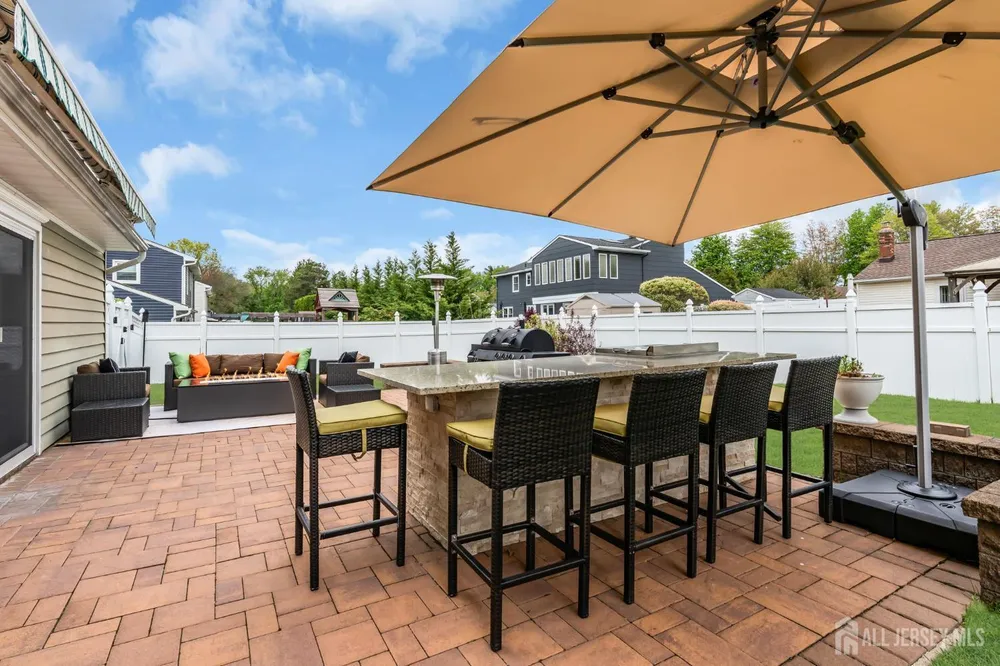 23 N Rhoda St, Monroe, NJ 08831