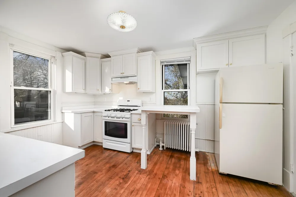 11 Como Ave, Saint Paul, MN 55103