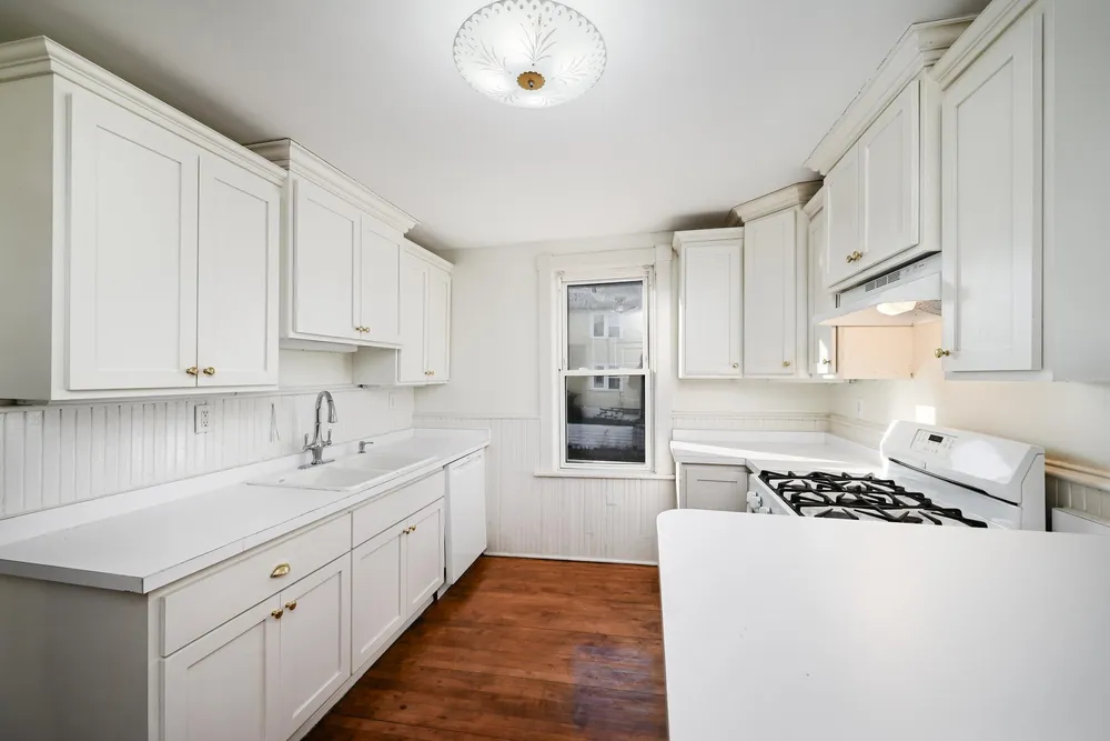 11 Como Ave, Saint Paul, MN 55103