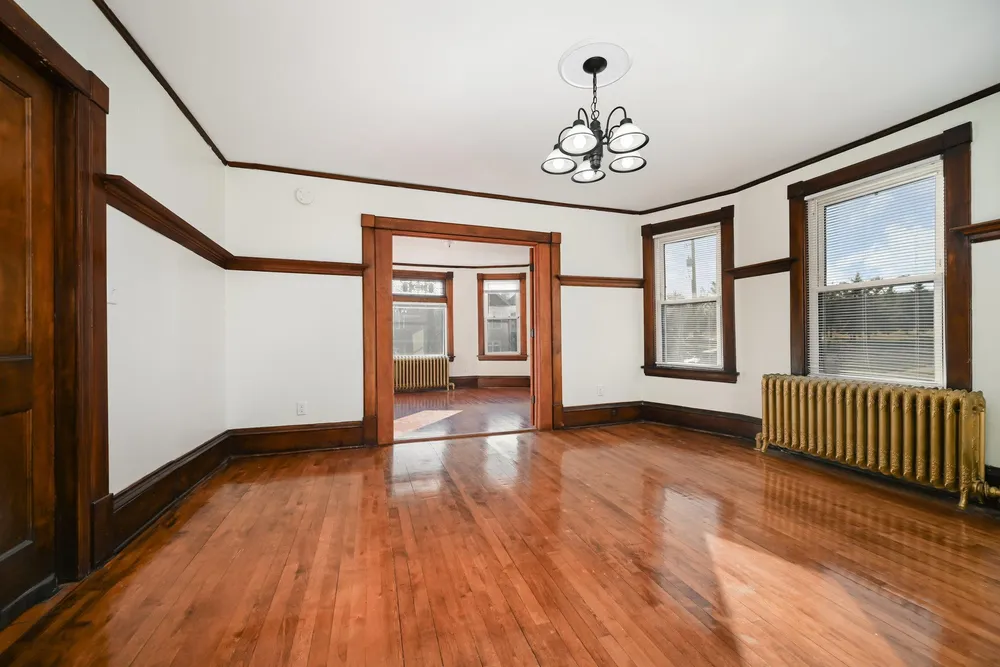 11 Como Ave, Saint Paul, MN 55103