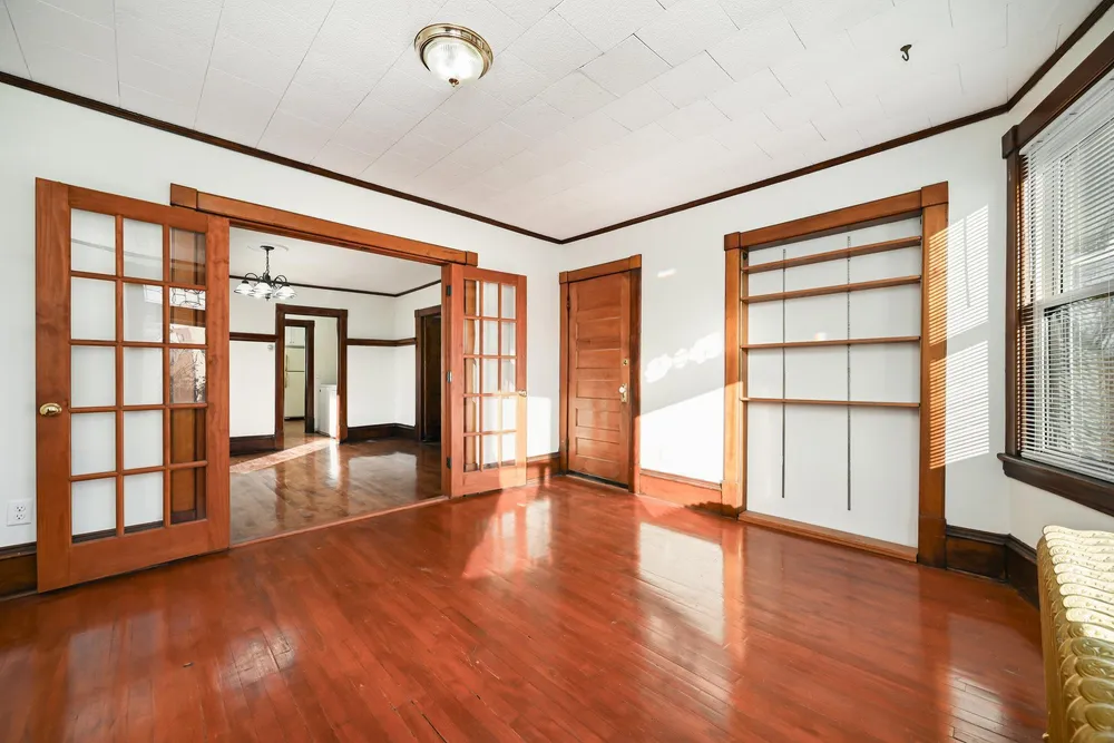 11 Como Ave, Saint Paul, MN 55103