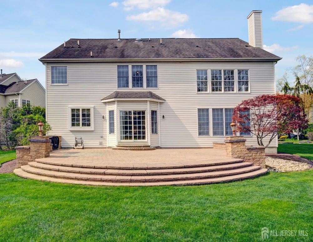 7 Hager St, East Brunswick, NJ 08816