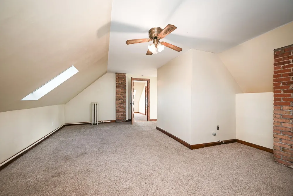 11 Como Ave, Saint Paul, MN 55103
