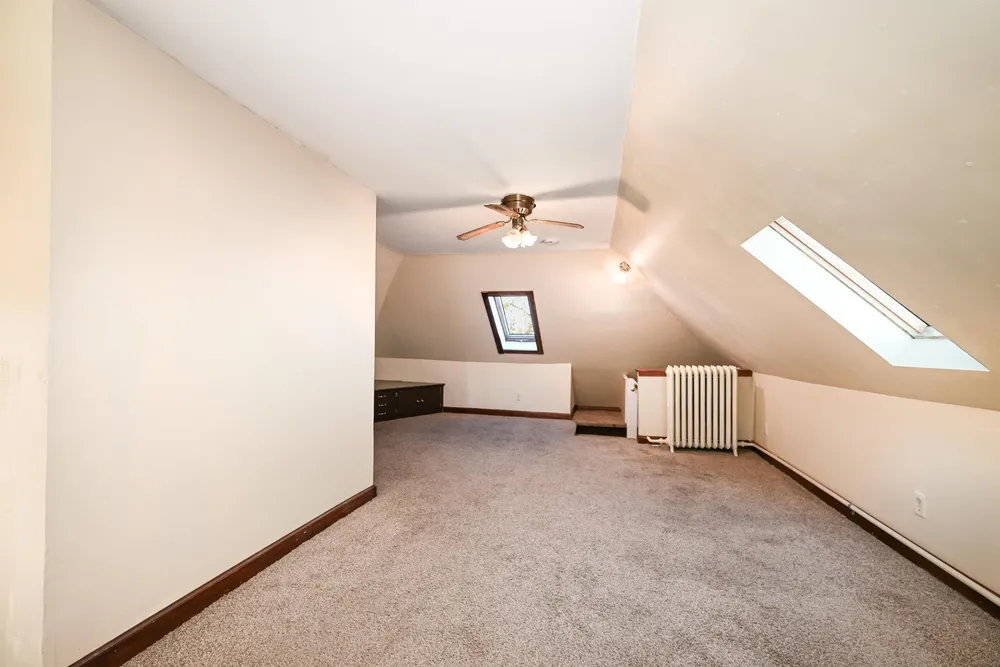 11 Como Ave, Saint Paul, MN 55103