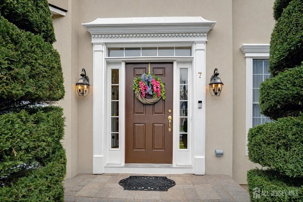 7 Hager St, East Brunswick, NJ 08816