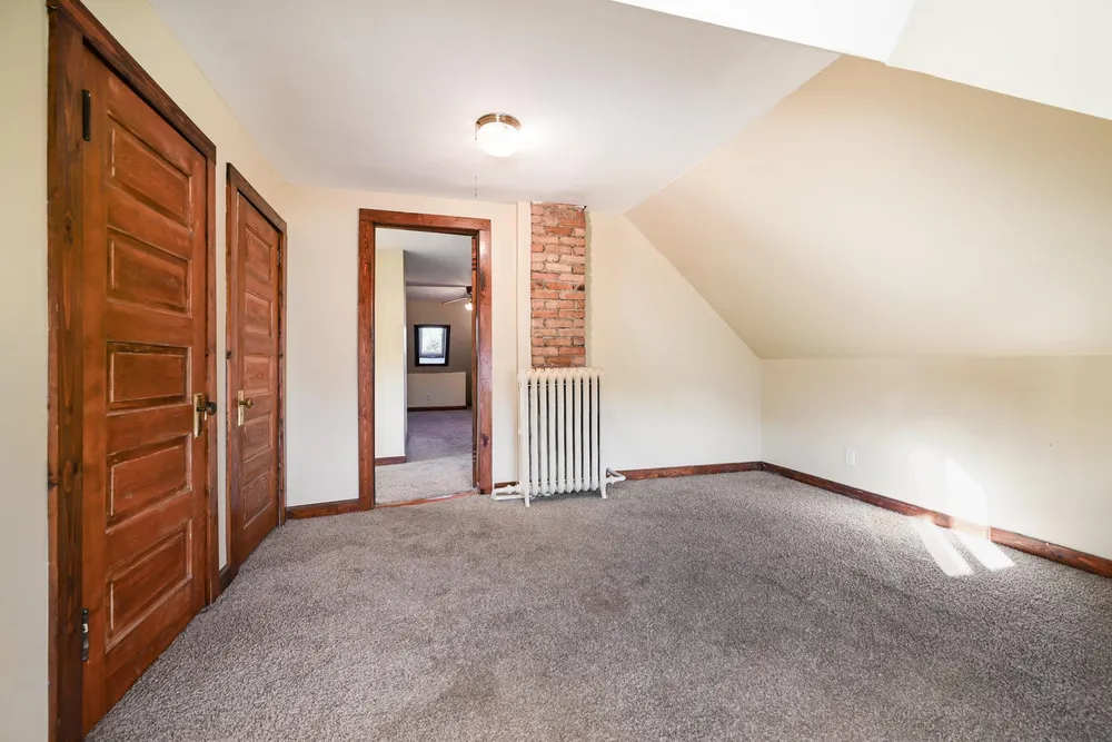 11 Como Ave, Saint Paul, MN 55103