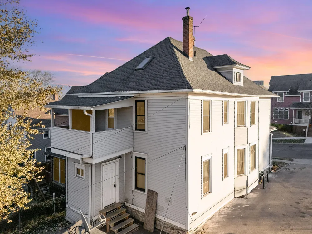 11 Como Ave, Saint Paul, MN 55103