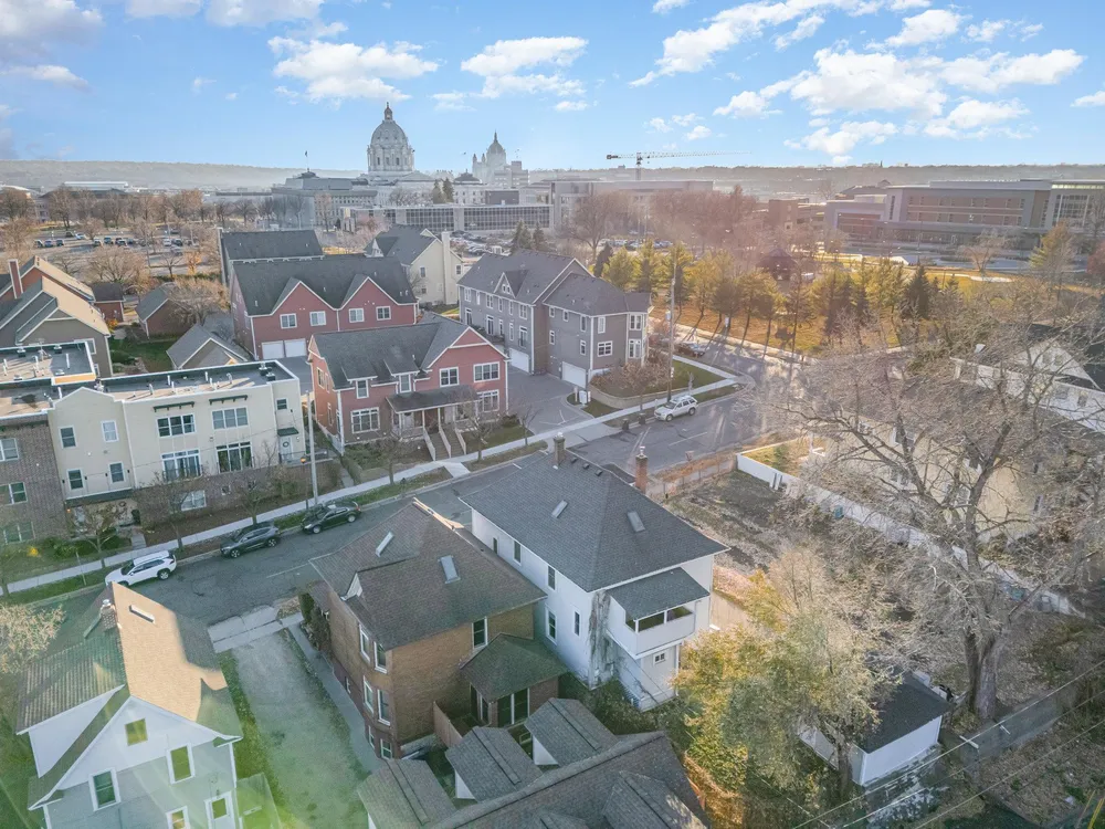 11 Como Ave, Saint Paul, MN 55103