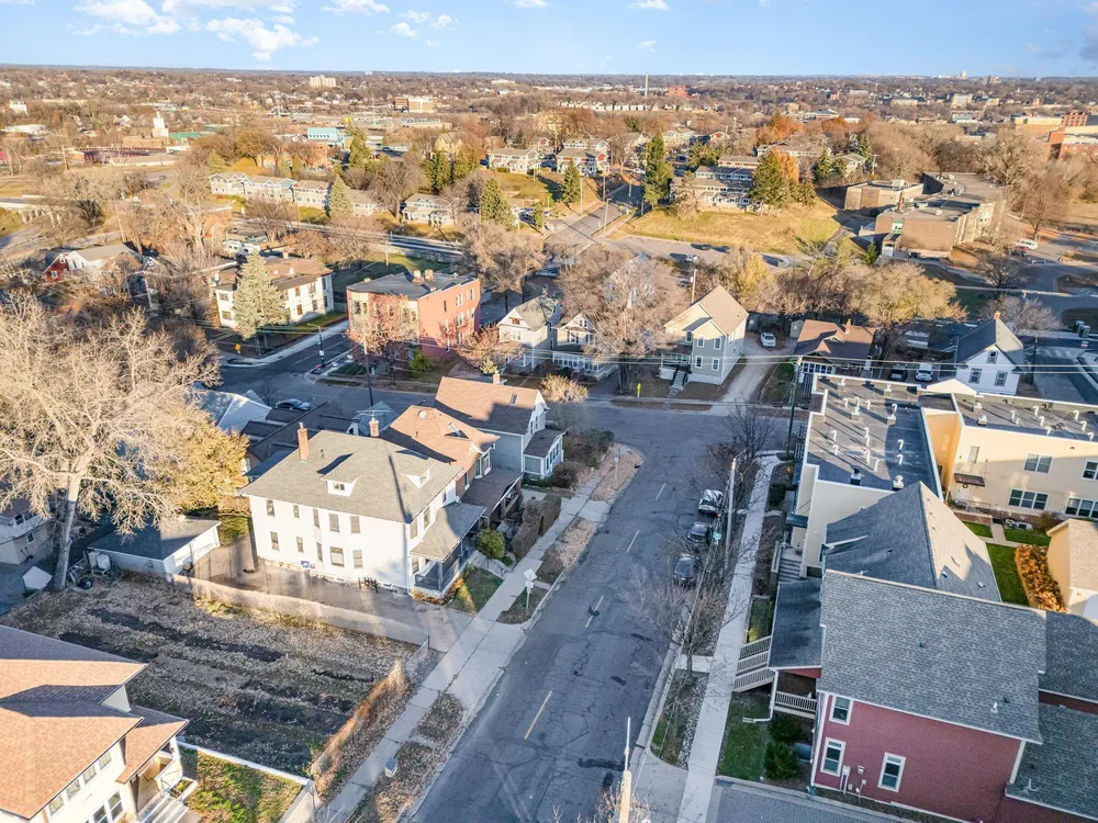 11 Como Ave, Saint Paul, MN 55103