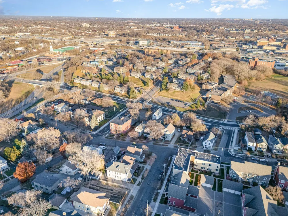11 Como Ave, Saint Paul, MN 55103
