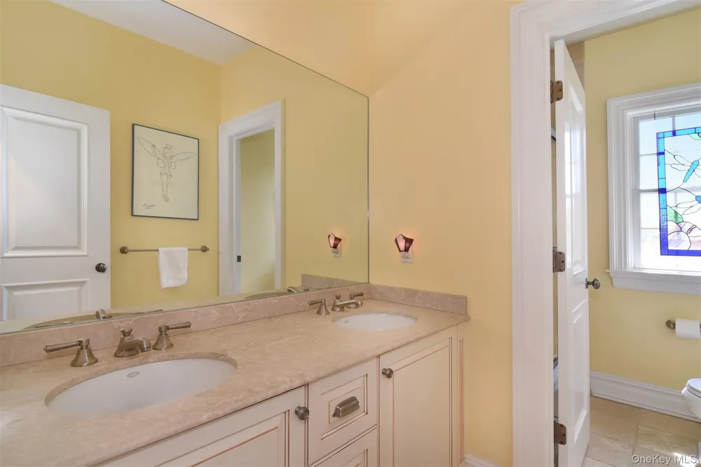 7 Roland Rd, Irvington, NY 10533