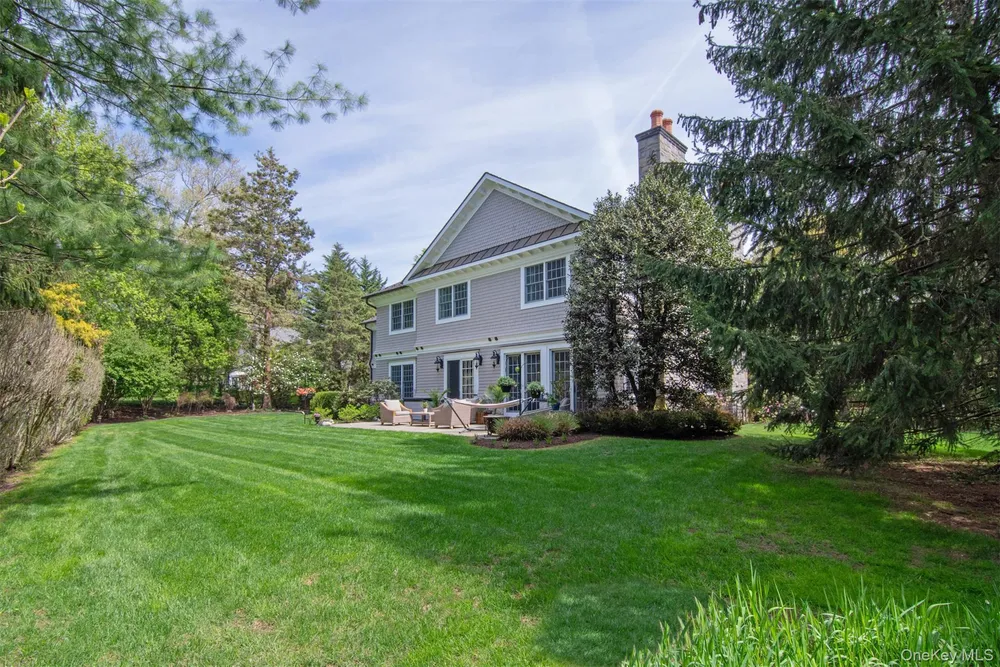7 Roland Rd, Irvington, NY 10533