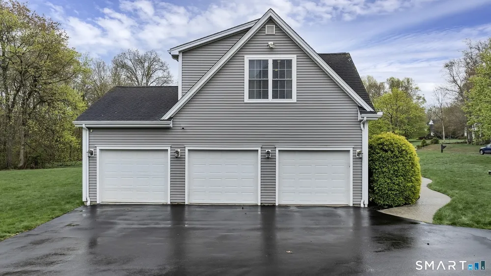 7 Harvest Glen, East Lyme, CT 06333