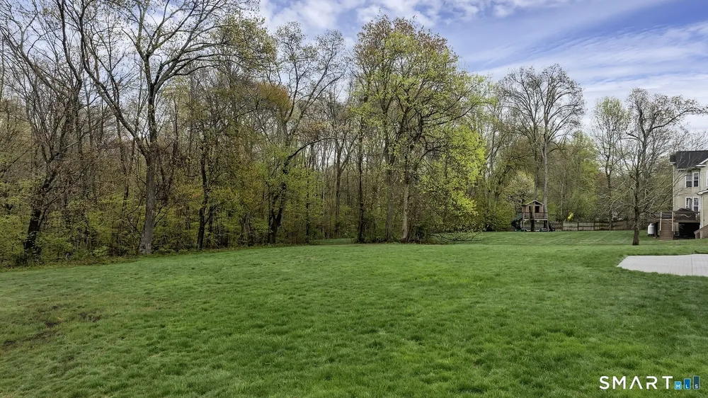 7 Harvest Glen, East Lyme, CT 06333