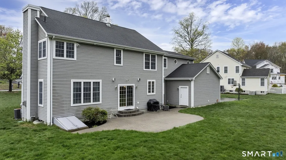 7 Harvest Glen, East Lyme, CT 06333