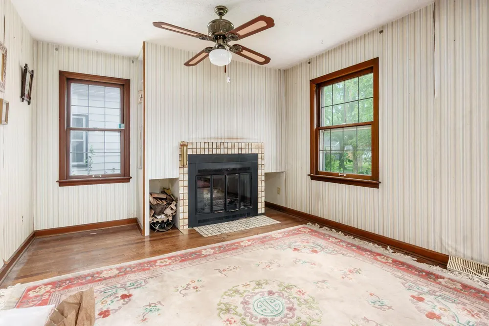 2748 Columbus Ave, Bexley, OH 43209