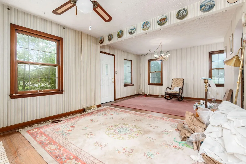 2748 Columbus Ave, Bexley, OH 43209