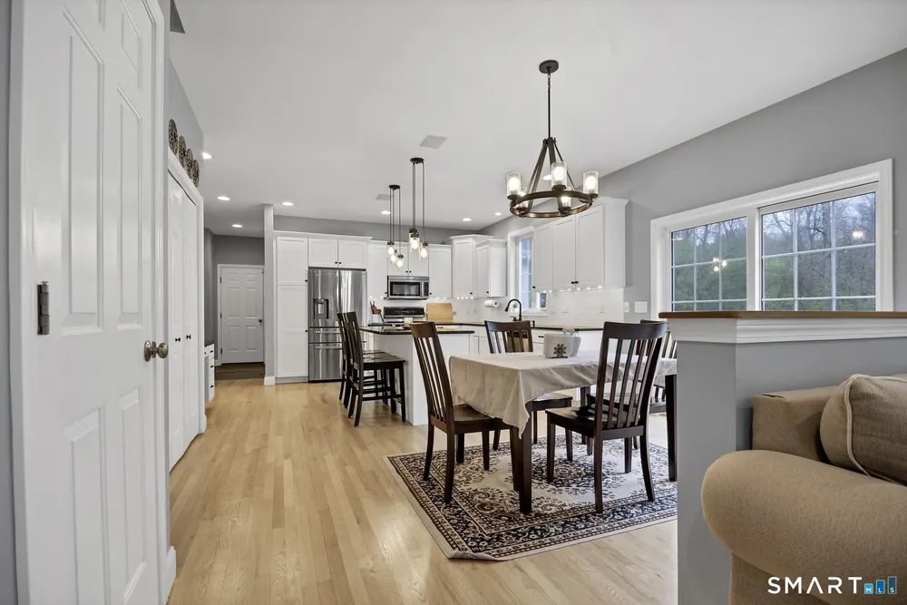 7 Harvest Glen, East Lyme, CT 06333