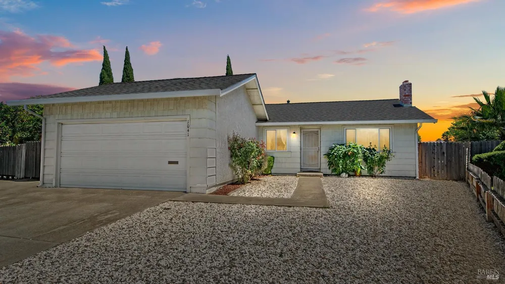 1041 Prairie Dr, Suisun City, CA 94585