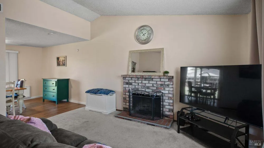 1041 Prairie Dr, Suisun City, CA 94585