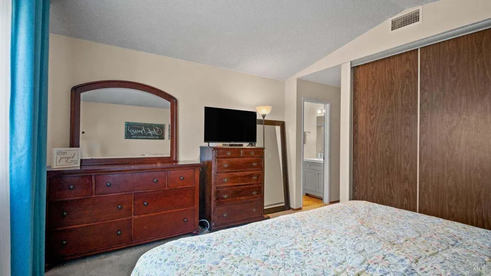 1041 Prairie Dr, Suisun City, CA 94585