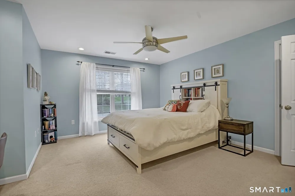 7 Harvest Glen, East Lyme, CT 06333
