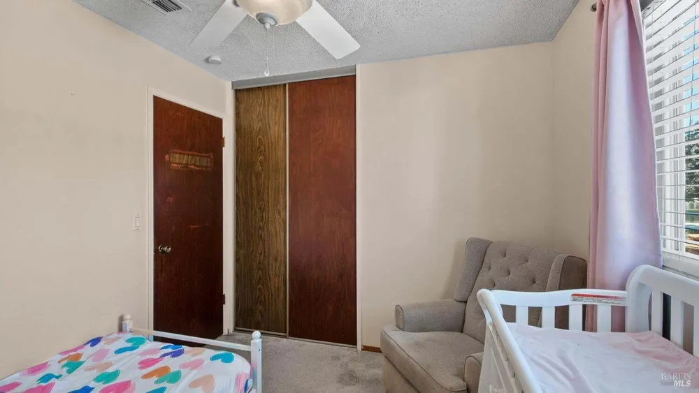 1041 Prairie Dr, Suisun City, CA 94585