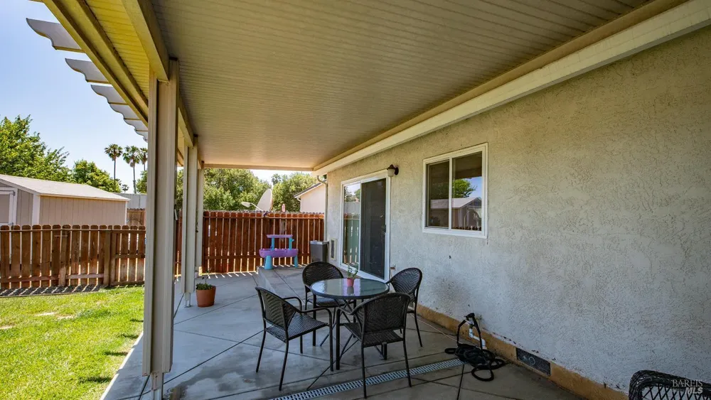 1041 Prairie Dr, Suisun City, CA 94585