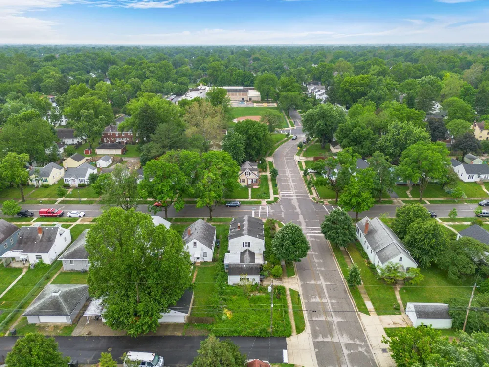 2748 Columbus Ave, Bexley, OH 43209