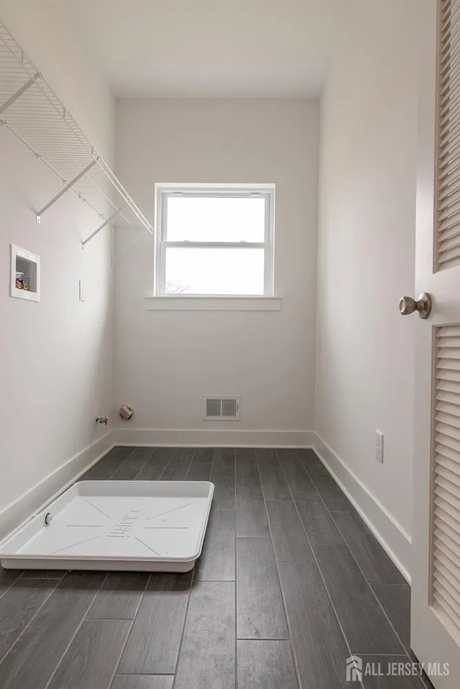 40 Avenue I, Monroe, NJ 08831