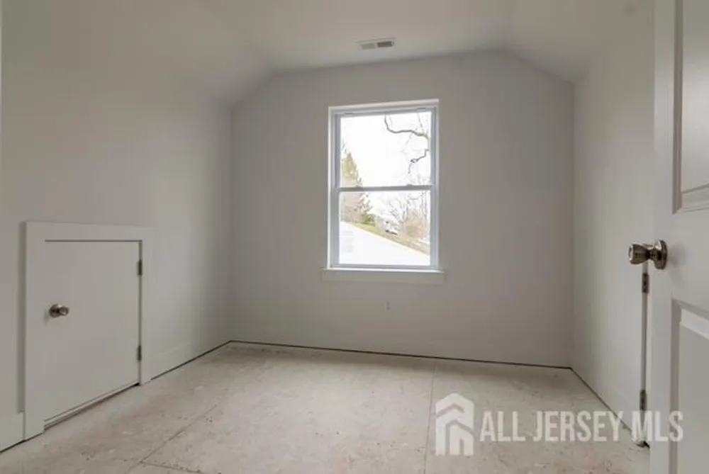 40 Avenue I, Monroe, NJ 08831