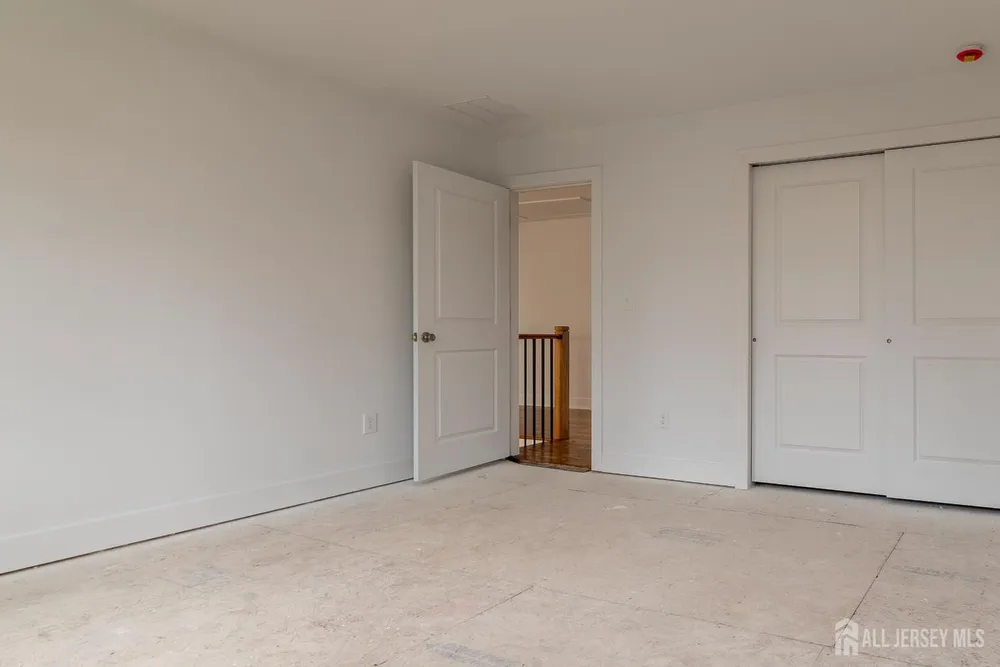 40 Avenue I, Monroe, NJ 08831