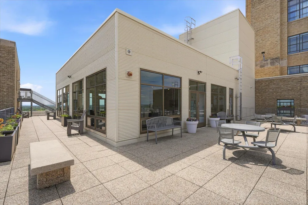 2929 Chicago Ave, Minneapolis, MN 55407