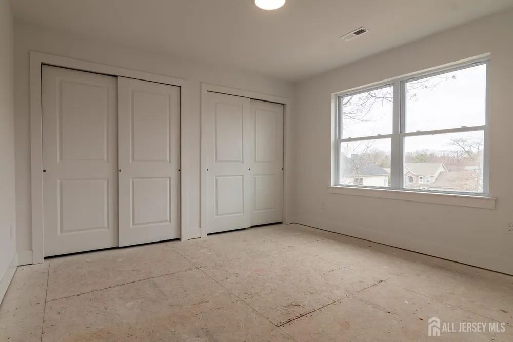 40 Avenue I, Monroe, NJ 08831