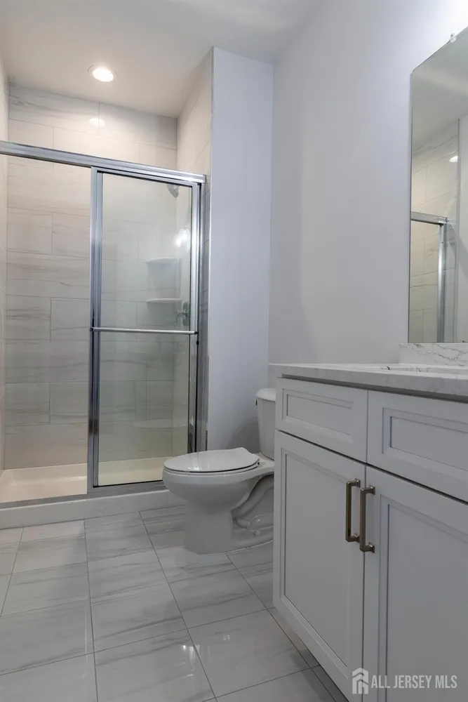 40 Avenue I, Monroe, NJ 08831