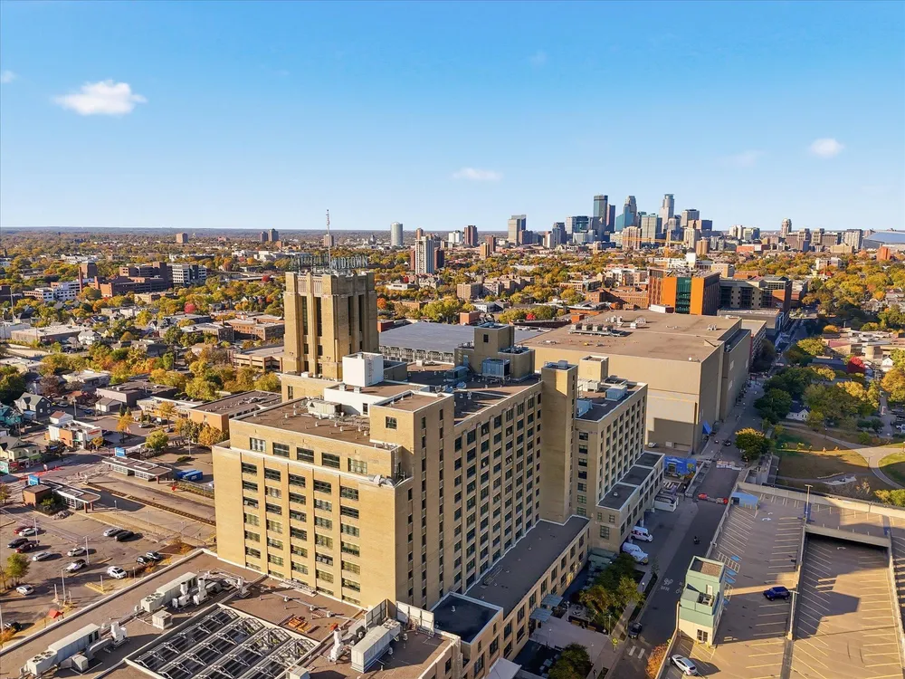 2929 Chicago Ave, Minneapolis, MN 55407