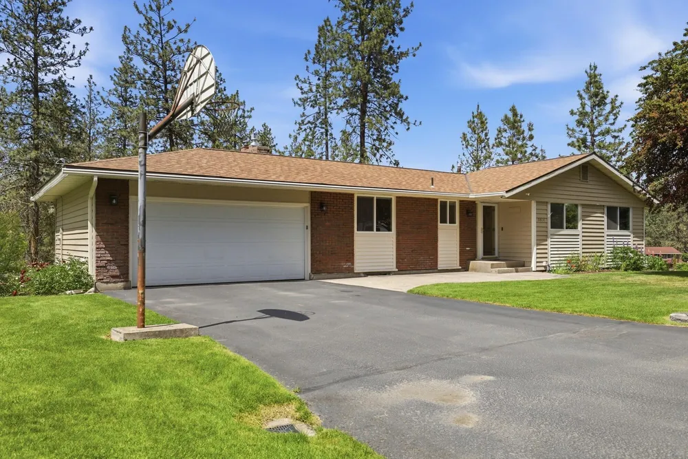 5804 W Holyoke Ave, Spokane, WA 99208