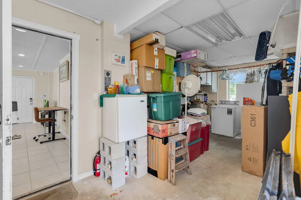 30937 Baileys Ln, Big Pine, FL 33043