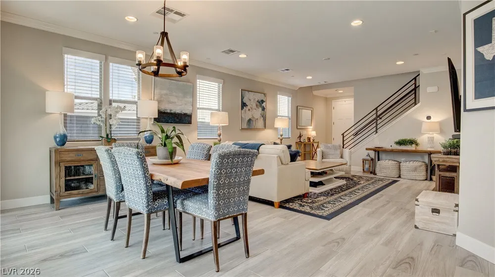 2239 Thunderbird St, Las Vegas, NV 89138-6525