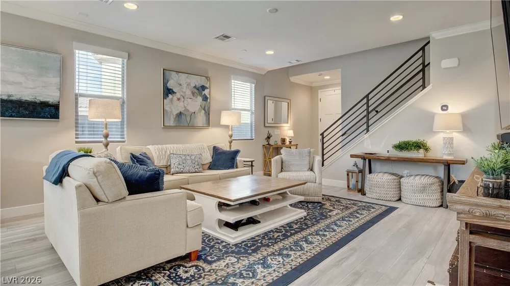 2239 Thunderbird St, Las Vegas, NV 89138-6525