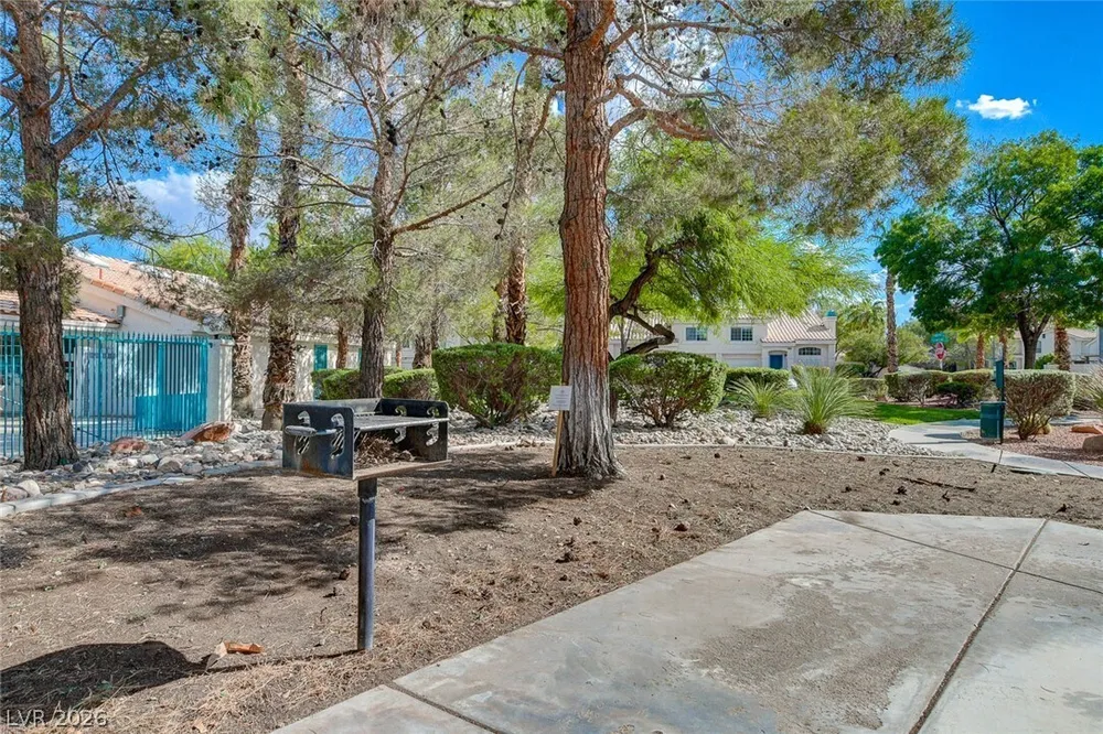 8012 Lisa Dawn Ave, Las Vegas, NV 89147